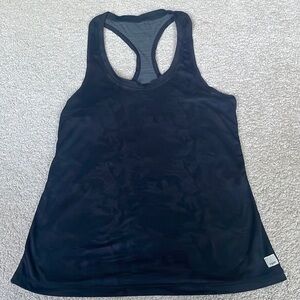 Black and grey Camo Vuori tank size small in good condition.